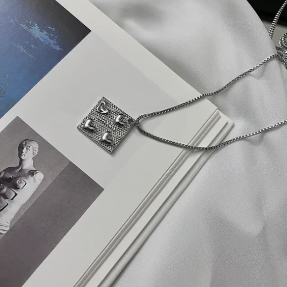 Love Pill Silver Choker - Picture 4 of 5